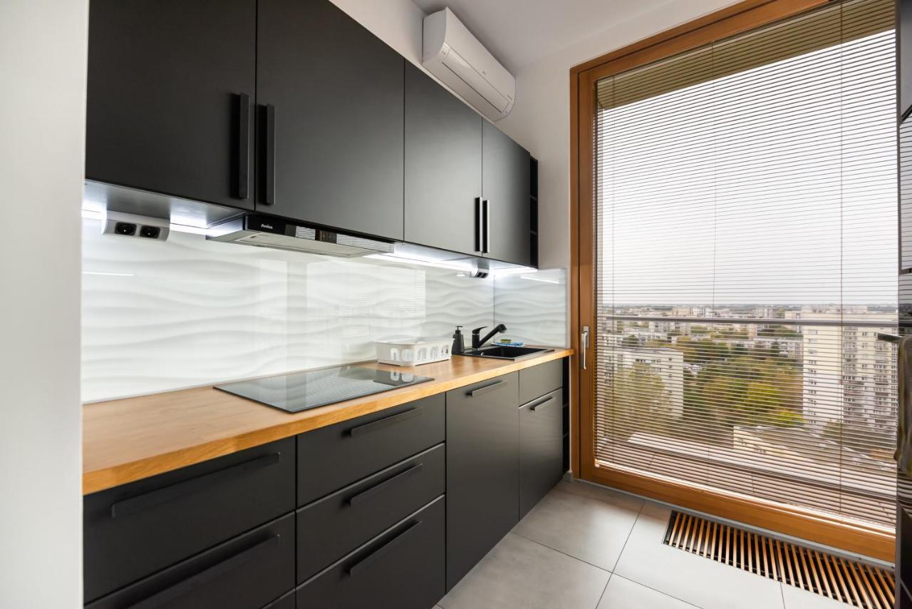 Metro Imielin 13th Floor Butas Warsaw